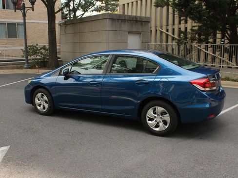 Used 2014 Honda Civic LX image 9