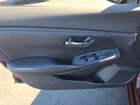 Used 2023 Nissan Sentra SV image 21