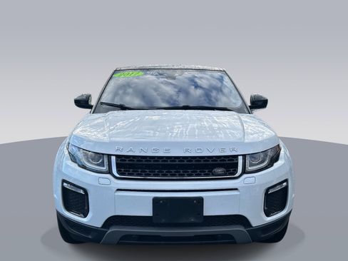 Used 2017 Land Rover Range Rover Evoque SE image 8