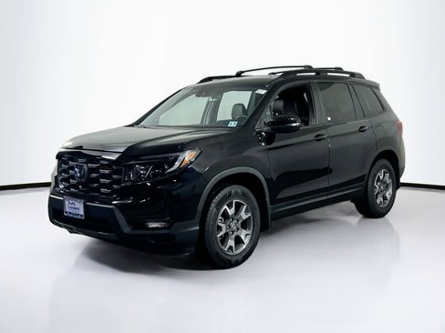 Used 2022 Honda Passport TrailSport image 1