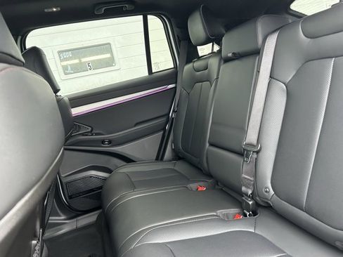 Used 2025 Jeep Wagoneer S Limited image 9