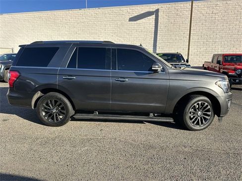 Used 2021 Ford Expedition Limited image 3