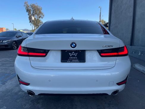 Used 2019 BMW 330i Sedan w/ Premium Package image 8
