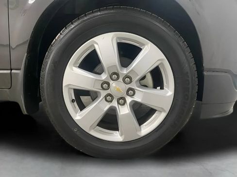 Used 2016 Chevrolet Traverse LT w/ Style and Technology Package FWD image 28