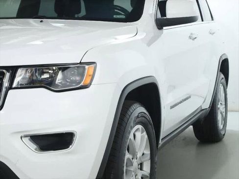 Certified 2021 Jeep Grand Cherokee Laredo X image 4