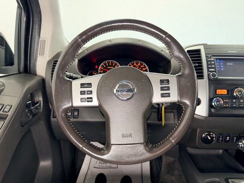 Used 2018 Nissan Frontier PRO-4X AWD/4WD image 14