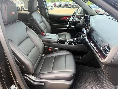 Used 2024 Chevrolet Traverse Z71 AWD/4WD image 25