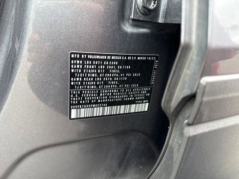 Used 2023 Volkswagen Tiguan S image 20