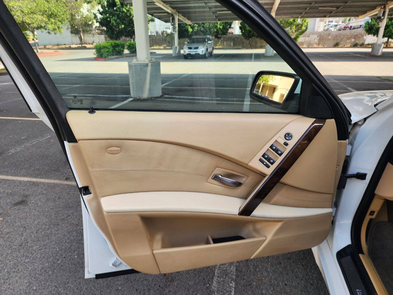 Used 2006 BMW 530xi Wagon AWD/4WD image 24