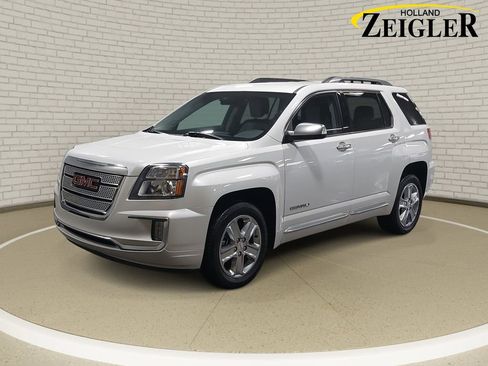 Used 2016 GMC Terrain Denali image 1