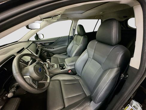 Used 2023 Subaru Outback Limited image 13