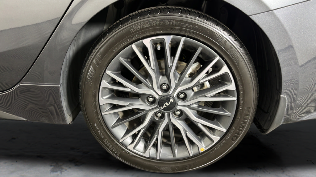 Used 2024 Kia Forte GT-Line w/ GT-Line Premium Package FWD image 42