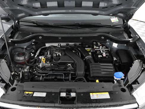 Used 2023 Volkswagen Taos SE FWD image 27
