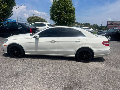 Used 2010 Mercedes-Benz E 350 4MATIC Sedan image 5