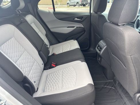 Used 2021 Chevrolet Equinox LT image 15
