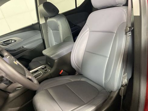 Used 2019 Chevrolet Traverse LT w/ LT Premium Package FWD image 12