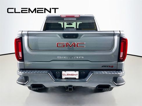 Used 2022 GMC Sierra 1500 AT4 w/ AT4 Carbonpro Edition AWD/4WD image 8