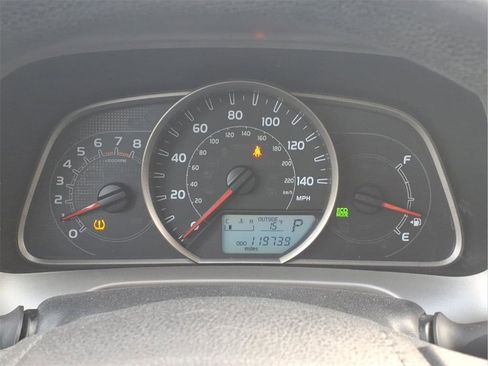 Used 2014 Toyota RAV4 LE image 11