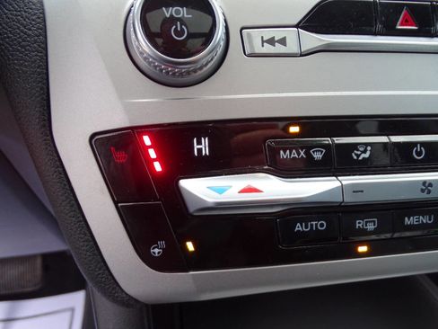 Used 2021 Ford Explorer Sport XLT w/ XLT Sport Appearance Package image 30