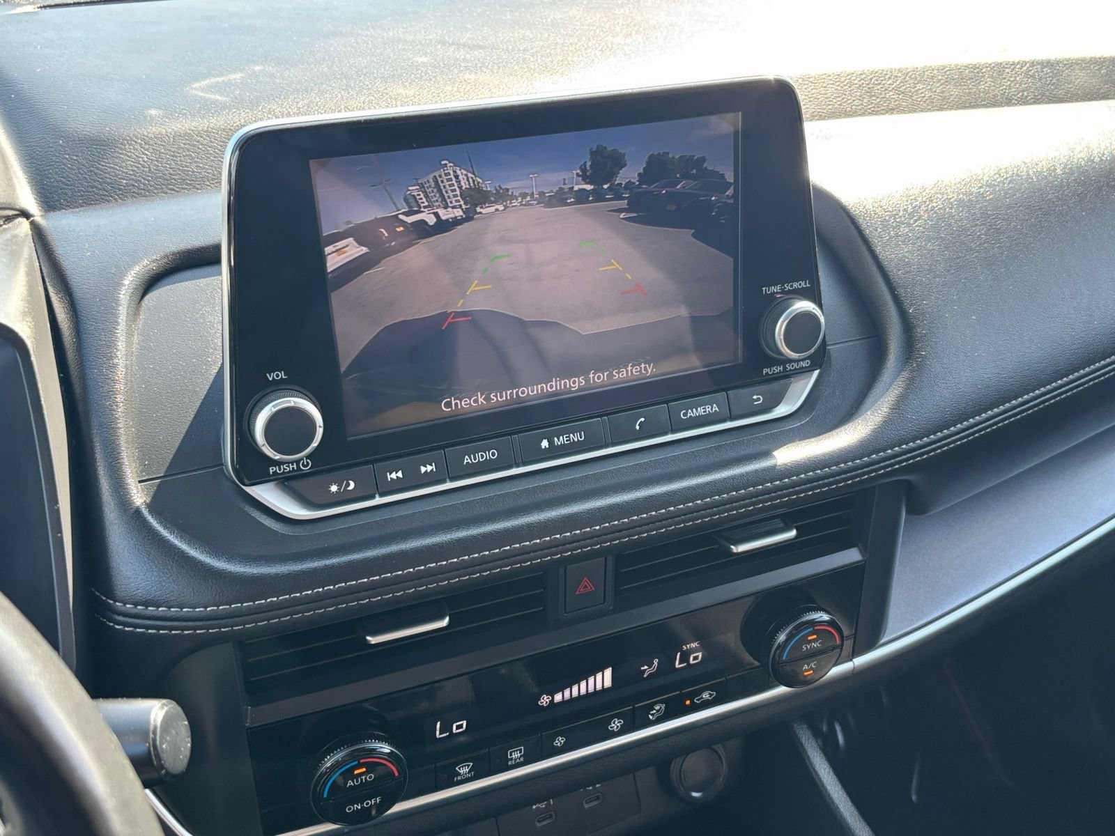 Used 2025 Nissan Rogue SV AWD/4WD image 25
