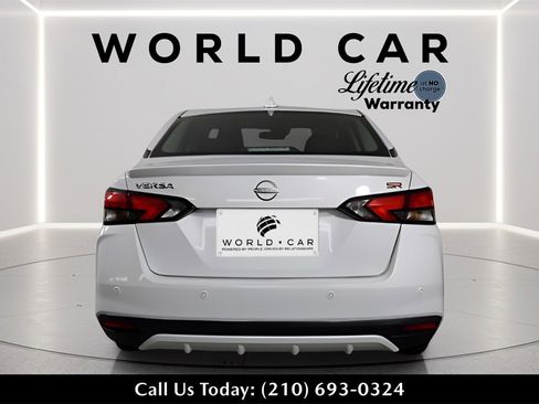 Used 2023 Nissan Versa SR w/ Trunk Package image 6