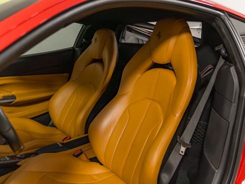 Used 2020 Ferrari F8 Tributo image 23