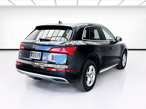 Used 2019 Audi Q5 2.0T Premium w/ Convenience Package image 4