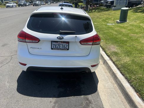 Used 2016 Kia Forte LX FWD image 10