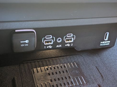 New 2026 Jeep Grand Wagoneer L Summit AWD/4WD image 21