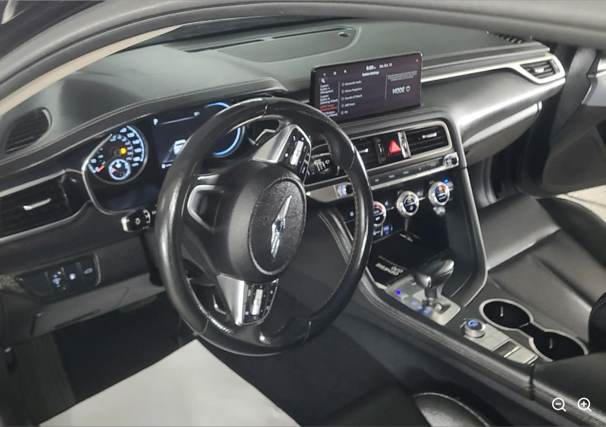 Used 2023 Genesis G70 2.0T AWD/4WD image 9