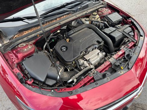 Used 2018 Chevrolet Malibu LT FWD image 24