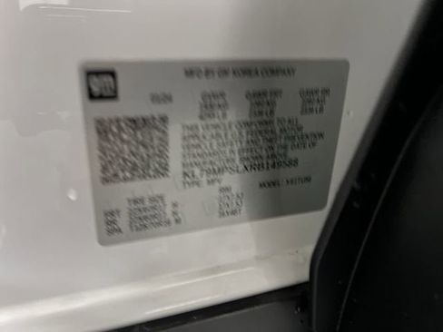 Used 2024 Chevrolet TrailBlazer LT w/ LT Cold Weather Package image 32