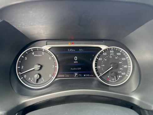 Used 2025 Nissan Sentra SV FWD image 14