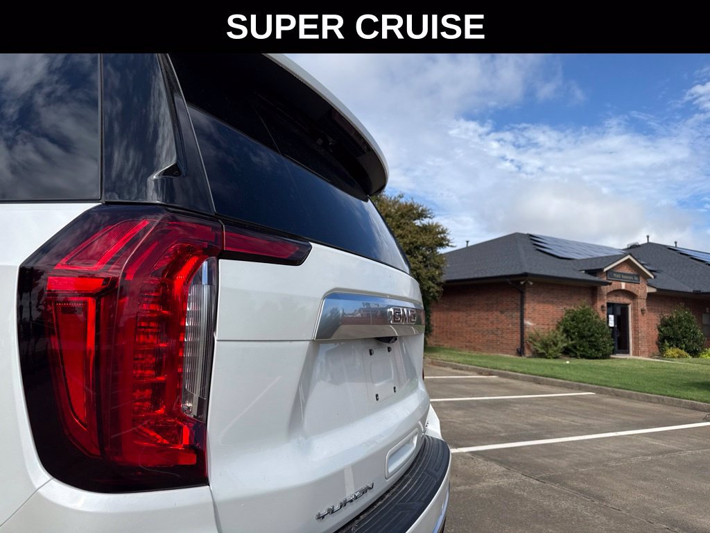 Used 2024 GMC Yukon Denali w/ Advanced Technology Package AWD/4WD image 10