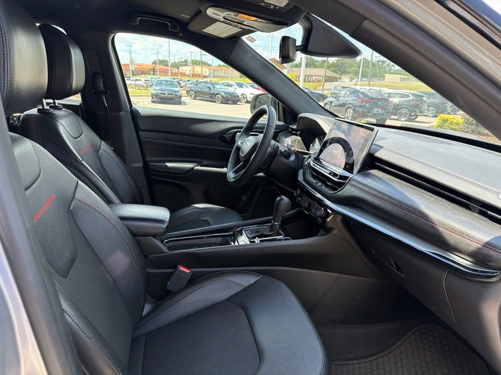Used 2023 Jeep Compass Trailhawk AWD/4WD image 27