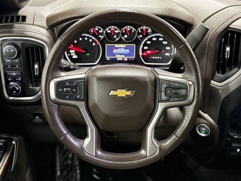 Used 2021 Chevrolet Silverado 1500 LT w/ Z71 Off-Road Package AWD/4WD image 15
