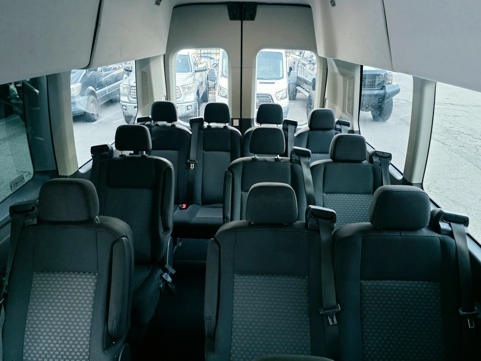 Used 2022 Ford Transit 350 XLT RWD image 24