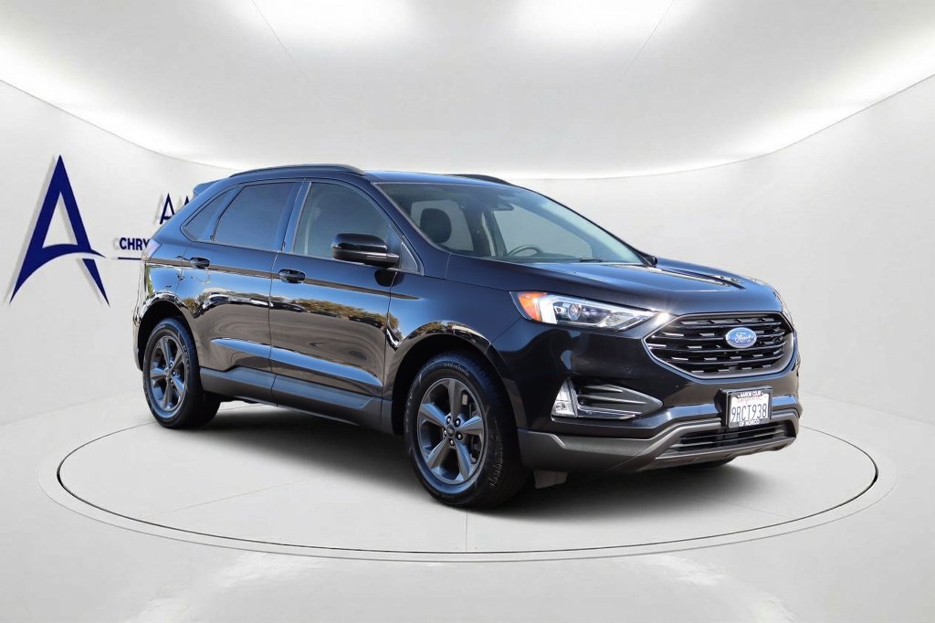 Used 2023 Ford Edge SEL w/ Sport Appearance Package AWD/4WD image 3