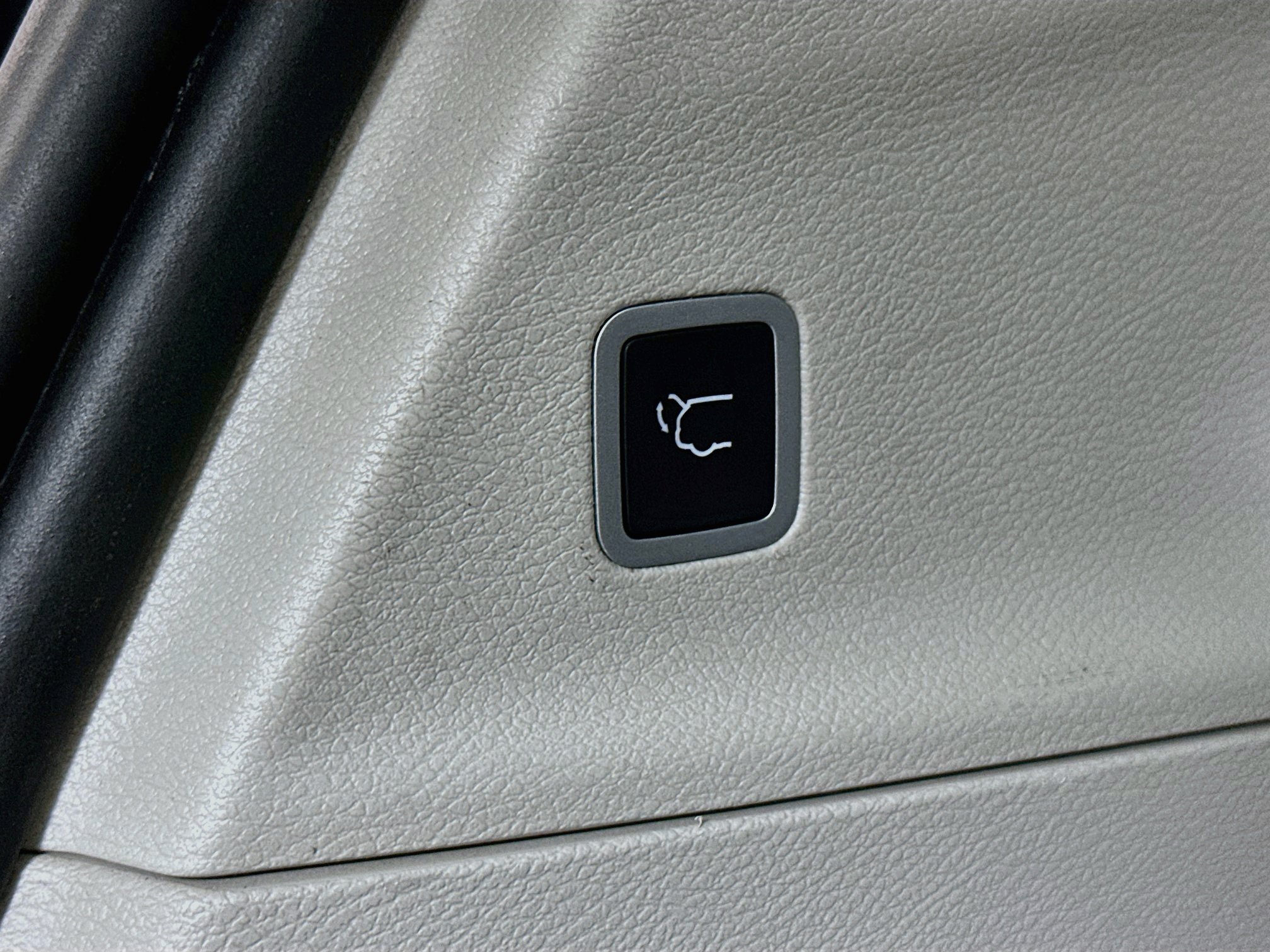 Used 2023 Chrysler Pacifica Touring-L FWD image 29