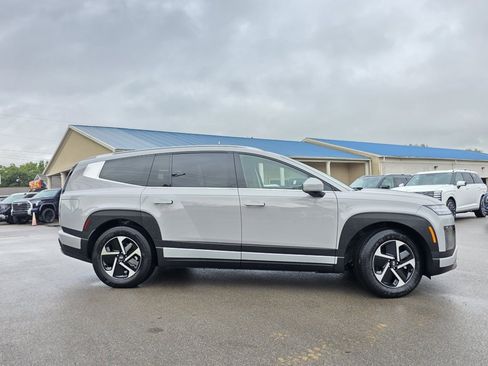 New 2026 Hyundai Ioniq 9 SE image 9