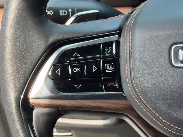 Used 2025 Jeep Grand Cherokee L Summit AWD/4WD image 25
