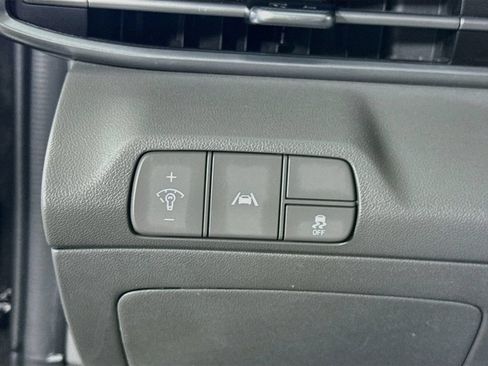 Used 2023 Hyundai Elantra SEL w/ Convenience Package FWD image 18