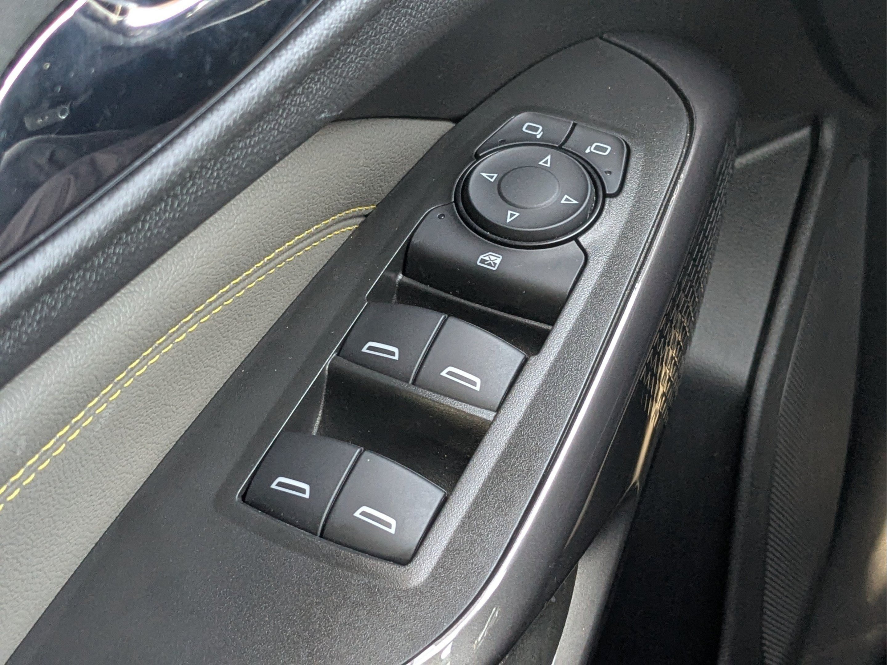 Used 2025 Chevrolet Trax ACTIV w/ Driver Confidence Package FWD image 22