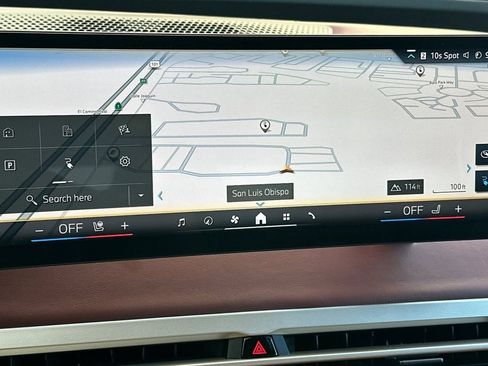 Used 2024 BMW iX xDrive50 w/ Premium Package image 22