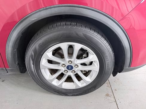 Used 2020 Ford Escape SE FWD image 4