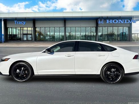 Certified 2025 Honda Accord SE image 12