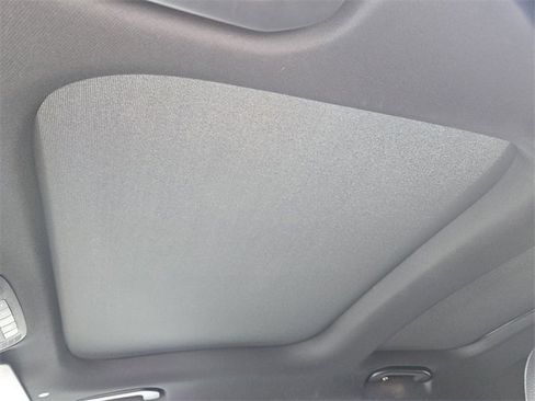 Used 2020 Mercedes-Benz GLB 250 4MATIC image 30