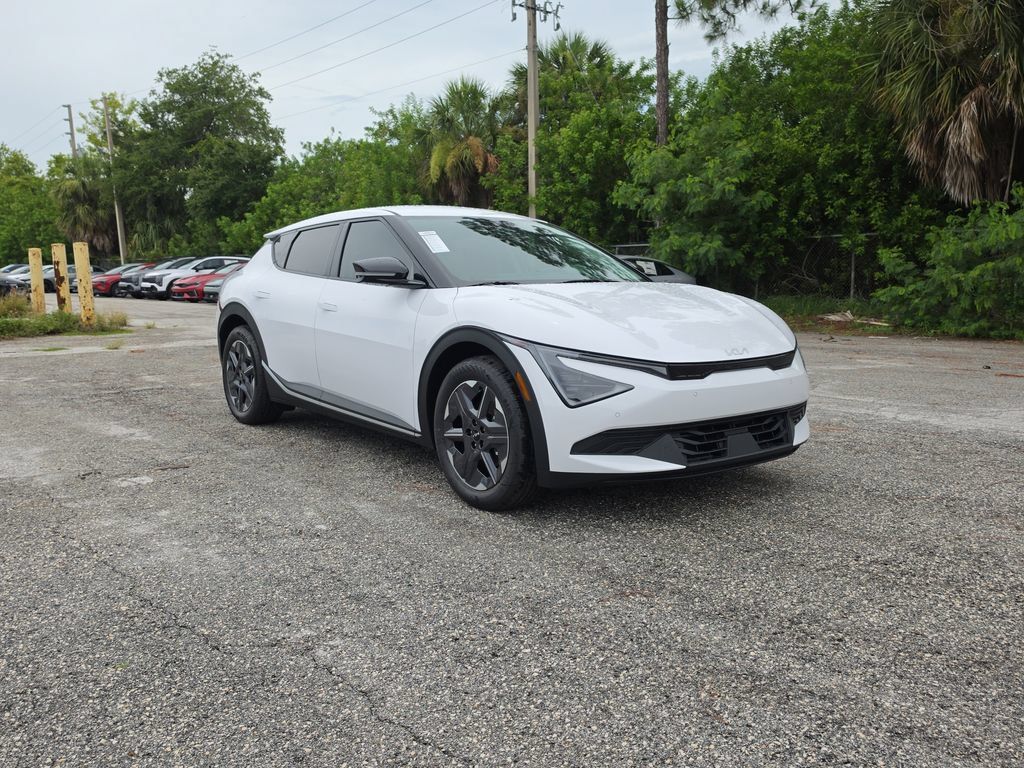New 2026 Kia EV6 Light RWD image 2