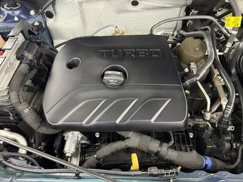 Used 2021 Chevrolet TrailBlazer LT AWD/4WD image 32