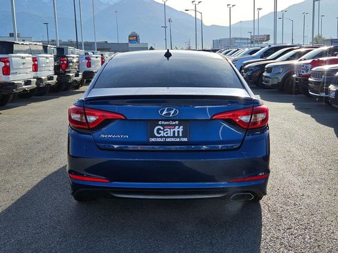 Used 2017 Hyundai Sonata SE image 4